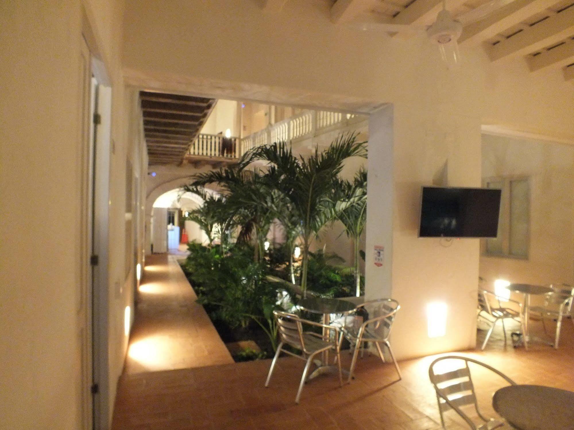 Cartagena Hostal Casa Escallon מראה חיצוני תמונה