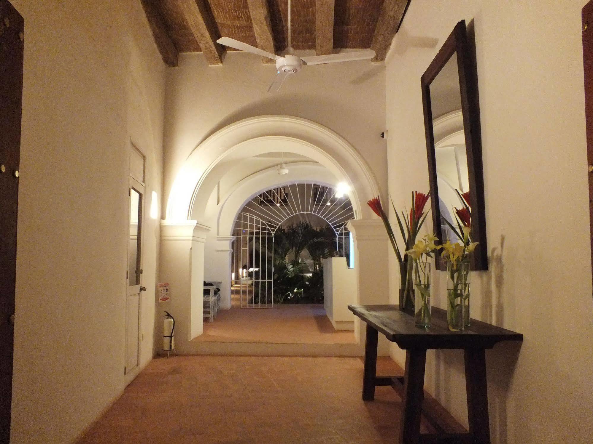 Cartagena Hostal Casa Escallon מראה חיצוני תמונה